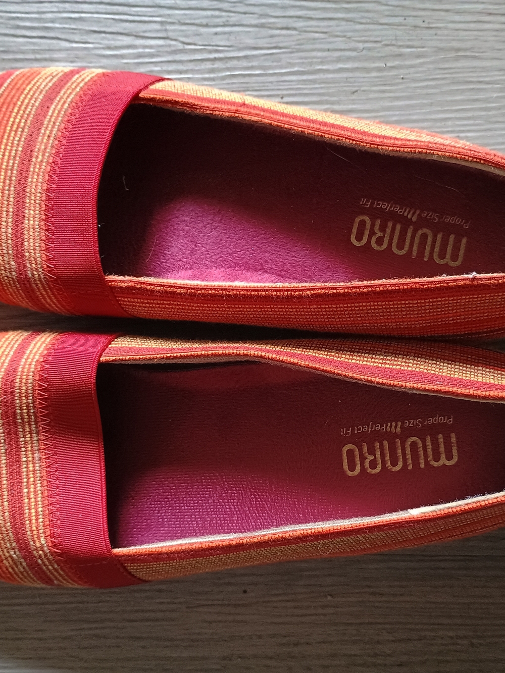 Munro Red and Orange Striped Women's Slip-On Flats 9